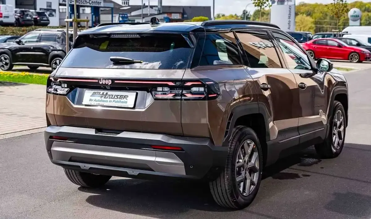 Nuova Jeep Compass 145 CV (106 kW) 2026 Bronzo SUV