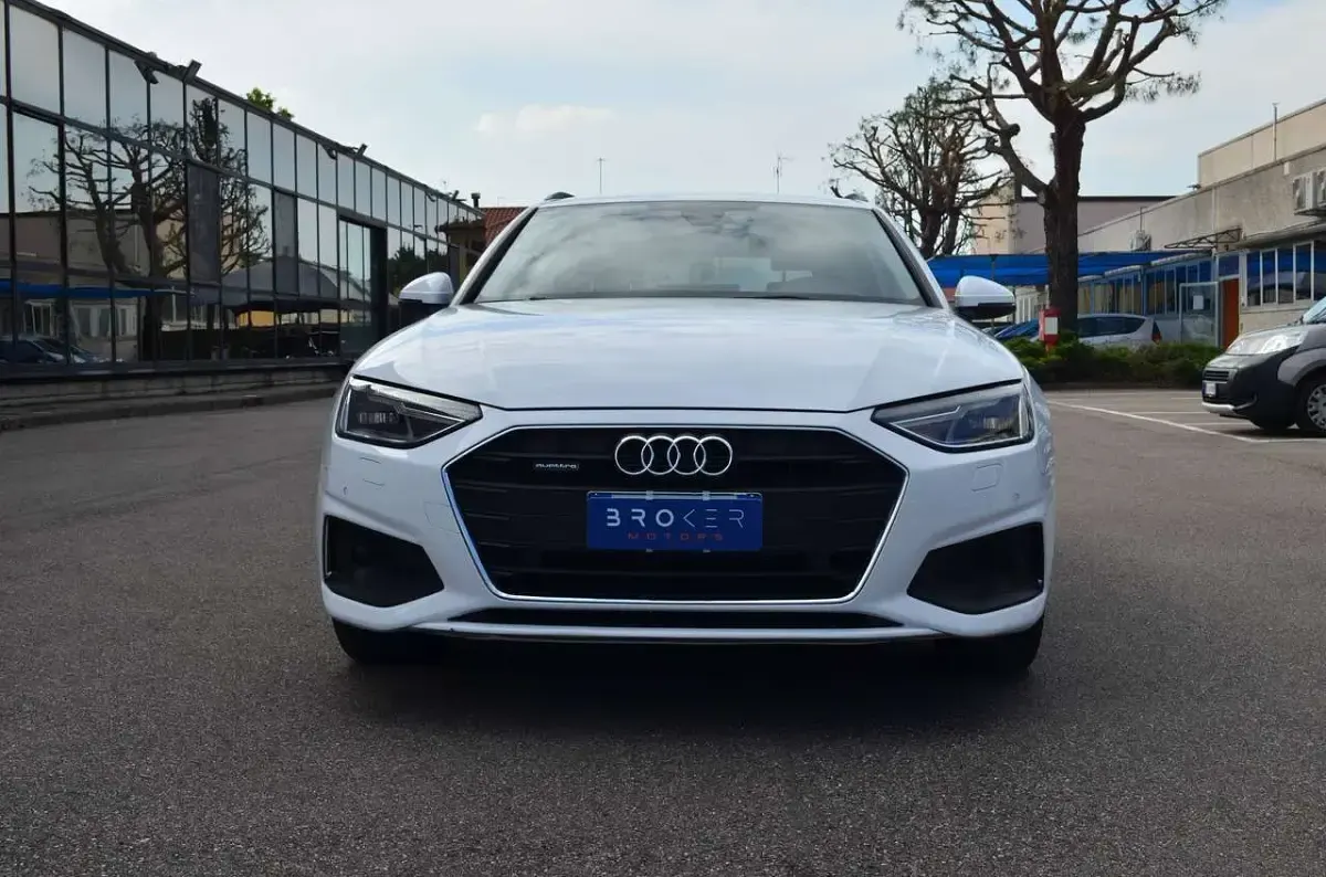 Usata Audi A4 190 CV (139 kW) 2020 Bianco ghiaccio Station wagon