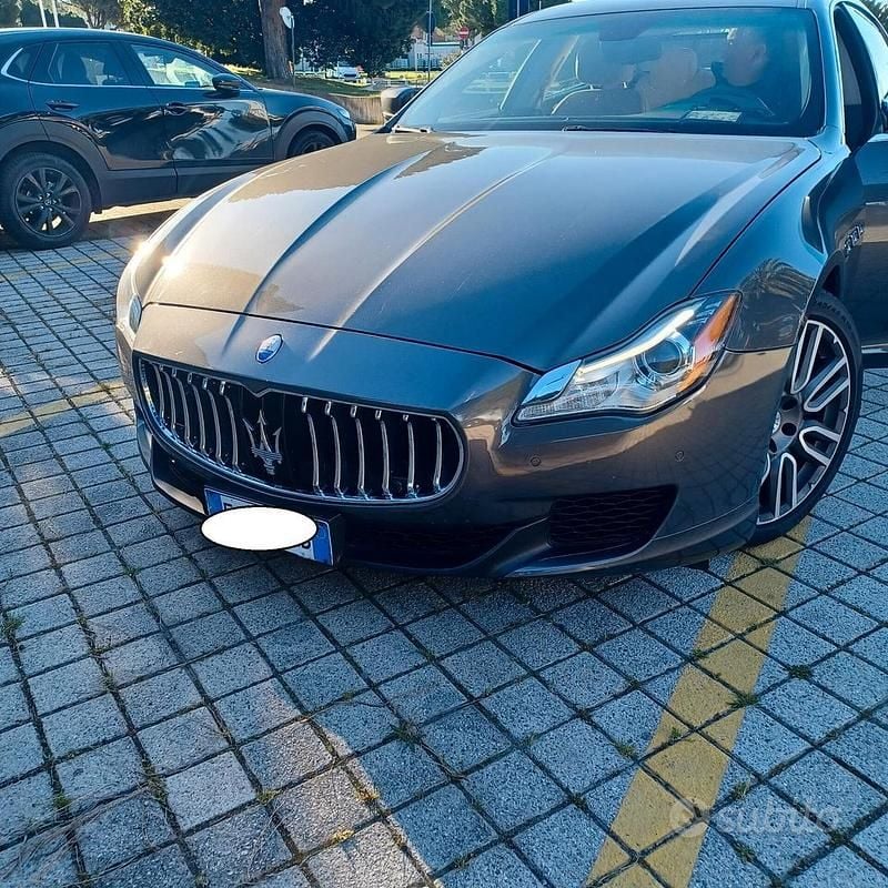 Usata Maserati Quattroporte 275 CV (202 kW) 2015 Grigio Berlina