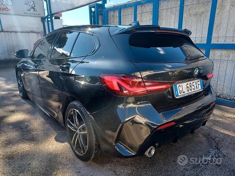 Usata BMW 116 M Sport 116 CV (85 kW) 2022 Nero Utilitaria
