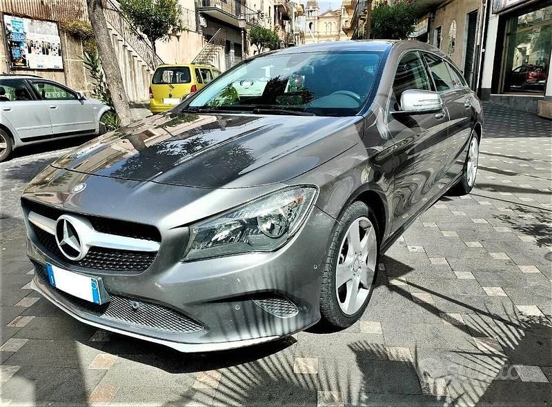Usata Mercedes CLA220 Business 177 CV (130 kW) 2016 Berlina