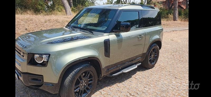 Usata Land Rover Defender 250 CV (183 kW) 2022 SUV