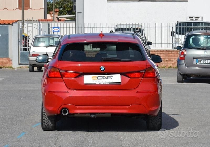 Usata BMW 116 Sport Line 116 CV (85 kW) 2021 Rosso Utilitaria