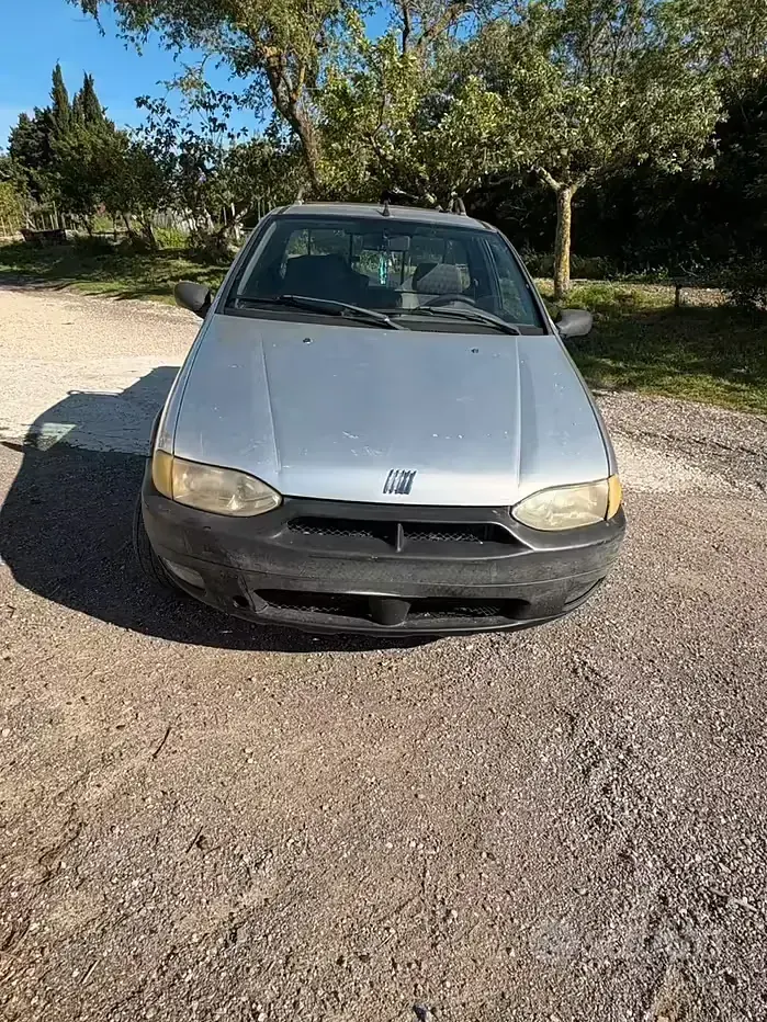 Usata Fiat Strada 63 CV (46 kW) 2003 Grigio