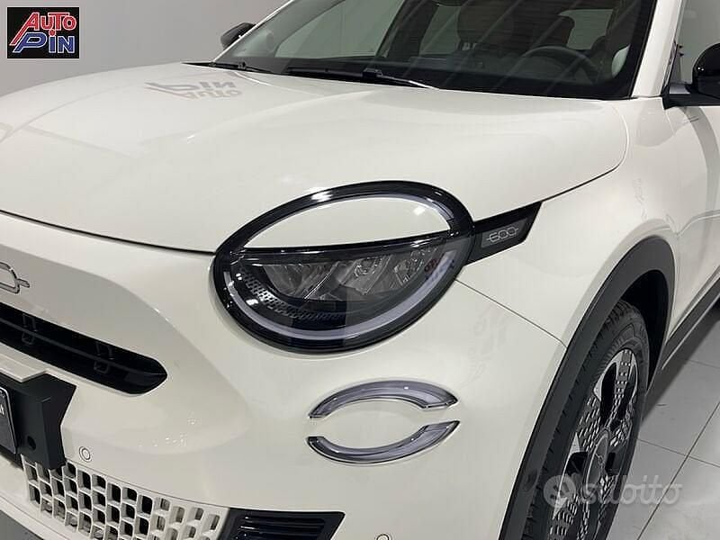 Usata Fiat 600 La Prima 136 CV (100 kW) 2025 Beige SUV