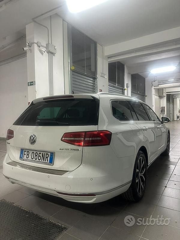 Usata VW Passat 150 CV (110 kW) 2016 Bianco Station wagon