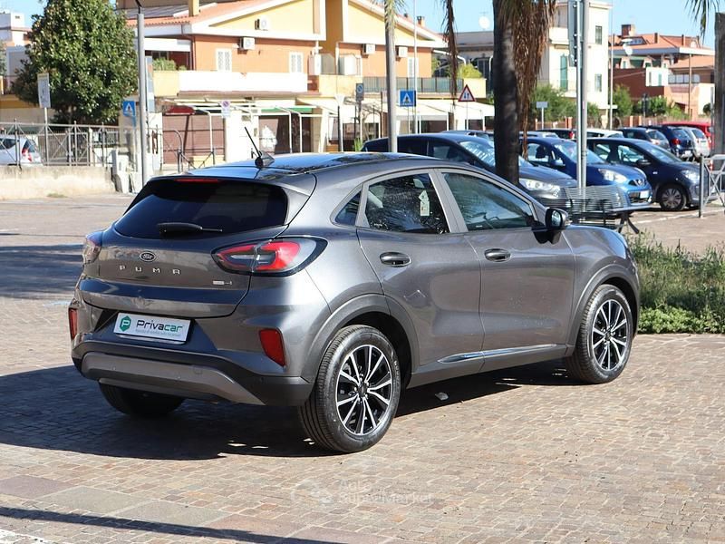 Usata Ford Puma 124 CV (91 kW) 2022 Gray SUV