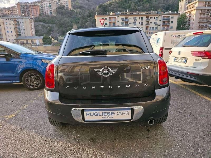 Usata Mini One Countryman 98 CV (72 kW) 2016 Marrone SUV