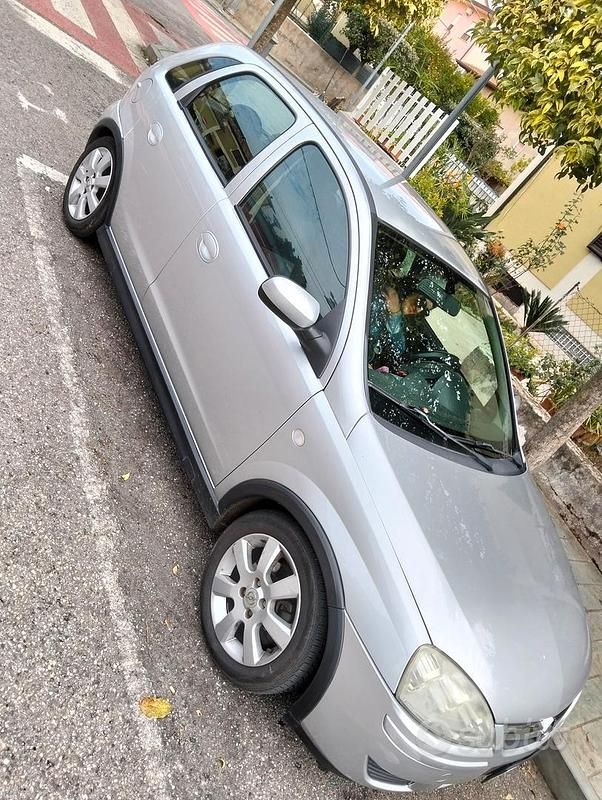 Usata Opel Corsa 2006 Utilitaria