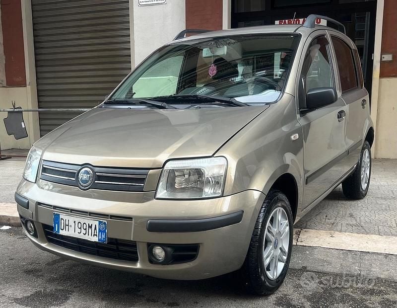 Marrone Usata 2007 Fiat Panda Dynamic Tre volumi | 2999 € (Buon prezzo) - Immagine 1/4