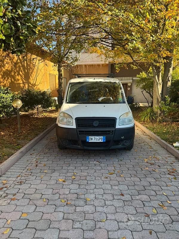Usata Fiat Doblò 2008 Bianco Monovolume