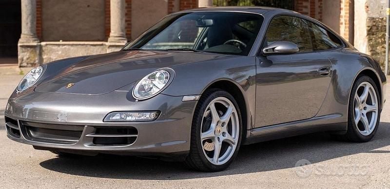 Usata Porsche 997 325 CV (239 kW) 2007 Grigio Coupé