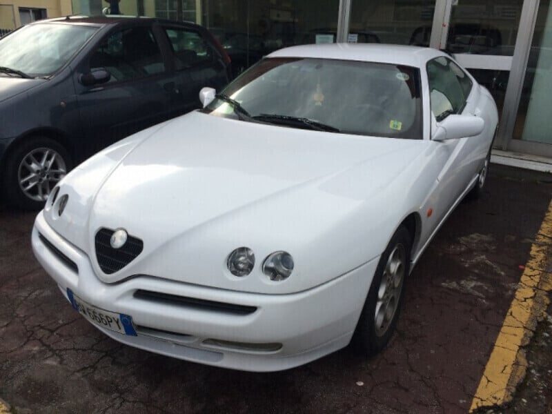 Usato 1995 Alfa Romeo GTV 2.0 Benzin 150 CV (7.000 €)