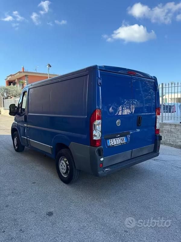 Gebraucht Fiat Ducato 116 PS (85 kW) 2013 Blau Van