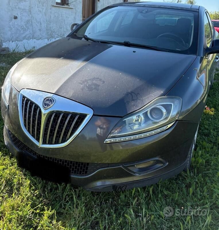 Usata Lancia Delta 120 CV (88 kW) 2009 Grigio Utilitaria