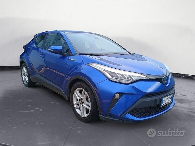 Usata Toyota C-HR Active 122 CV (89 kW) 2021 Blu SUV