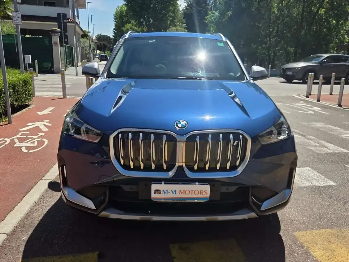 Usata BMW iX1 xLine 94 kW (128 CV) 2023 Blu/azzurro SUV