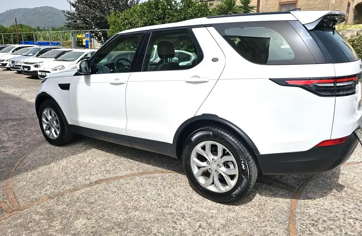 Usata Land Rover Discovery 241 CV (177 kW) 2019 Bianco SUV