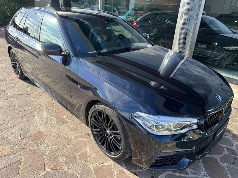Carbonschwarz Usata 2020 BMW 520 M Sport Station wagon | 26.800 € (Buon prezzo) - Immagine 1/4