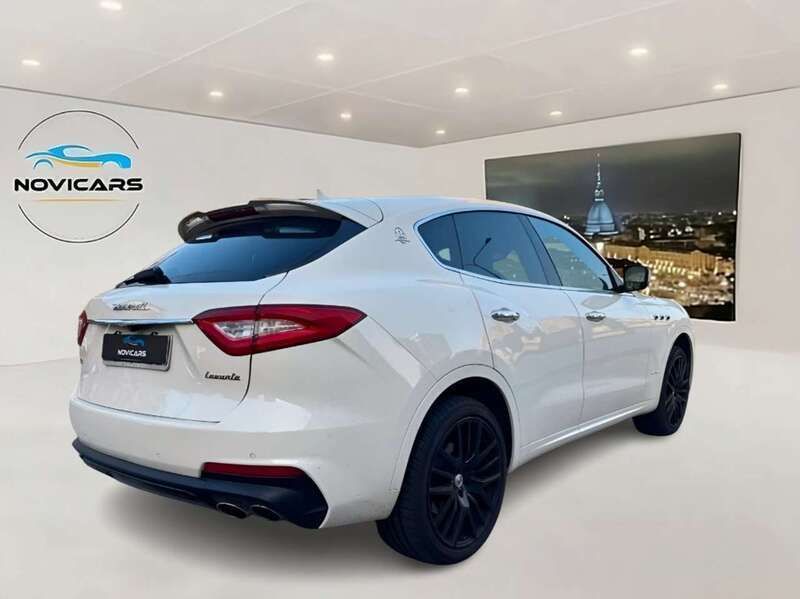 Usata Maserati Levante 250 CV (183 kW) 2018 Bianco SUV
