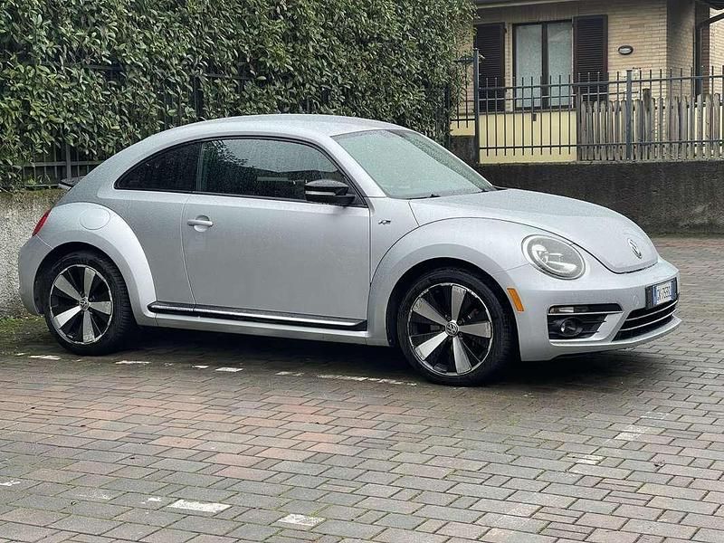 Usata VW New Beetle 211 CV (155 kW) 2012 Utilitaria