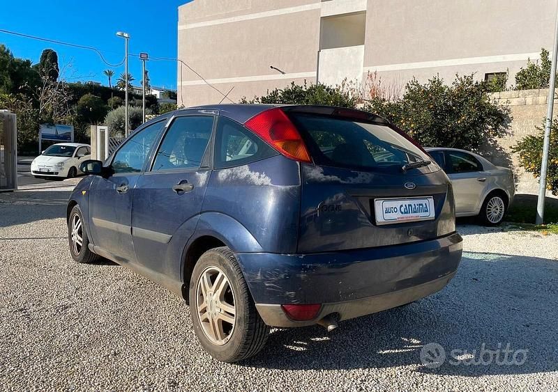 Usata Ford Focus 89 CV (65 kW) 2000 Blu Station wagon