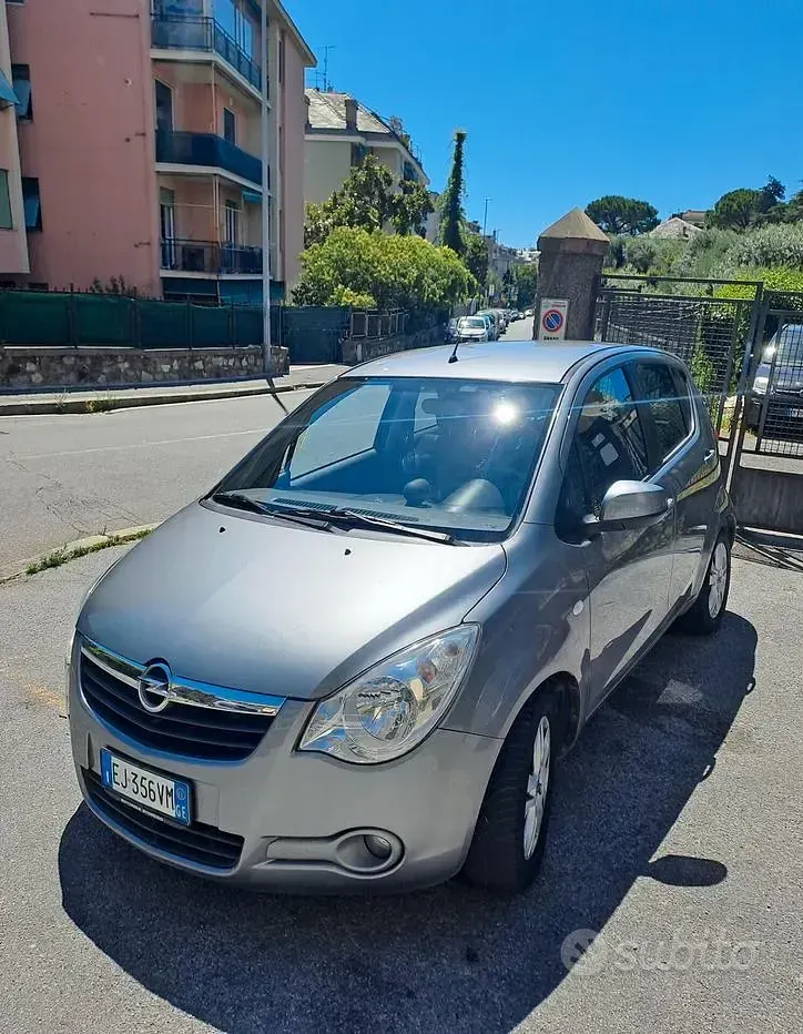 Usata Opel Agila 94 CV (69 kW) 2011 Grigio Utilitaria