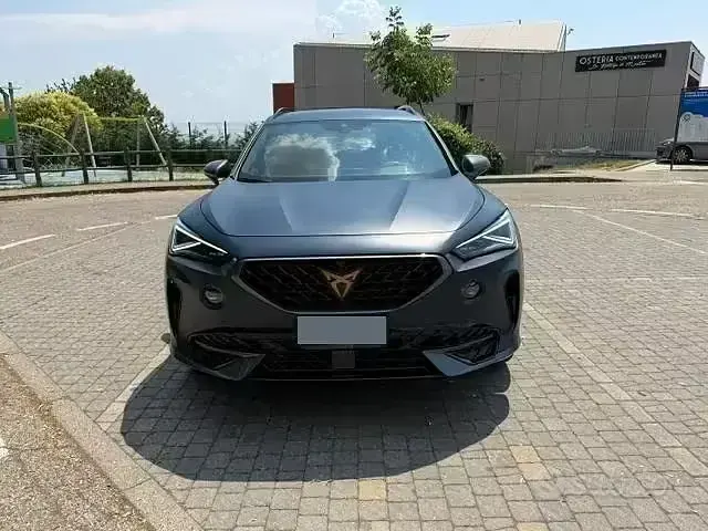 Usata Cupra Formentor 190 CV (139 kW) 2024 Bluazzurro SUV
