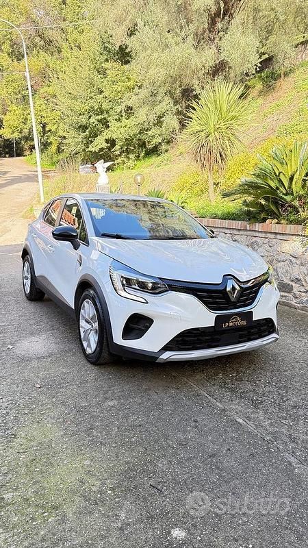 Usata Renault Captur Techno 101 CV (74 kW) 2022 Bianco SUV