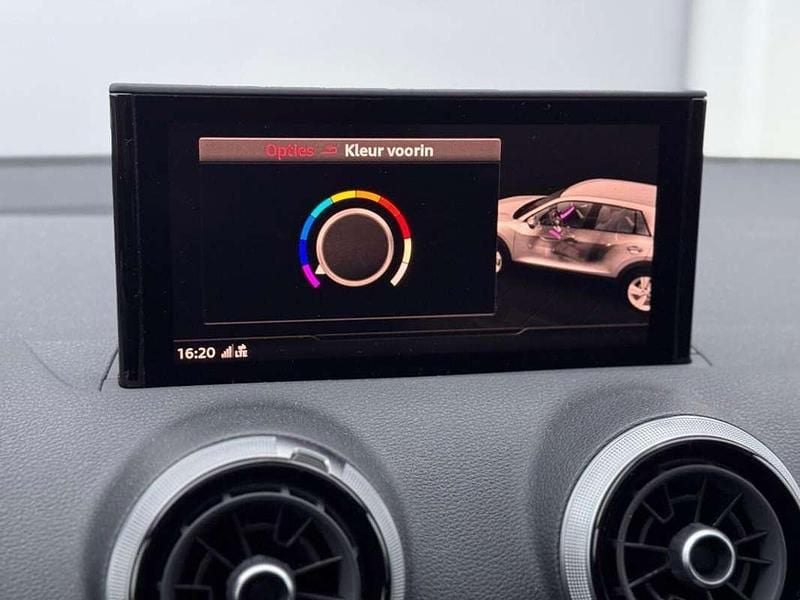 Usata Audi Q2 Ambiente 150 CV (110 kW) 2022 Grigio SUV