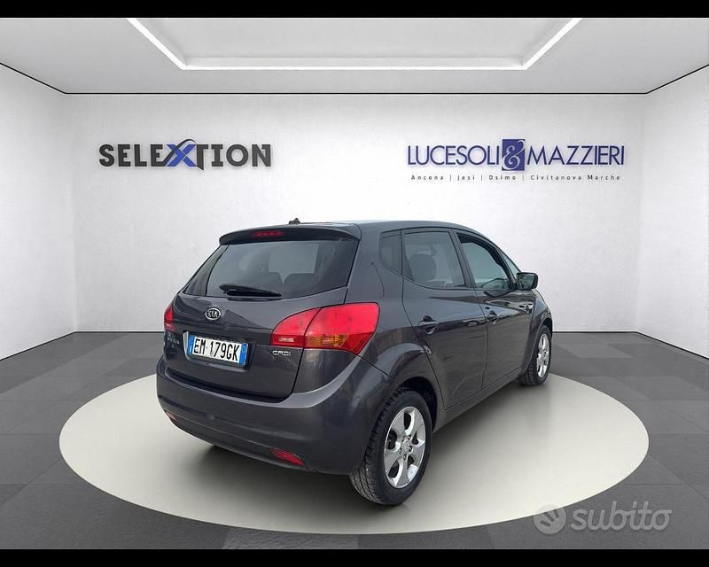 Usata Kia Venga EX 90 CV (66 kW) 2012 Grigio Utilitaria