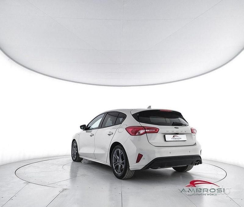 Usata Ford Focus ST-Line 125 CV (91 kW) 2020 Bianco Berlina