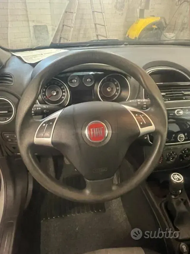 Occasion Fiat Punto Street 69 ch (50 kW) 2017 Gris Citadine