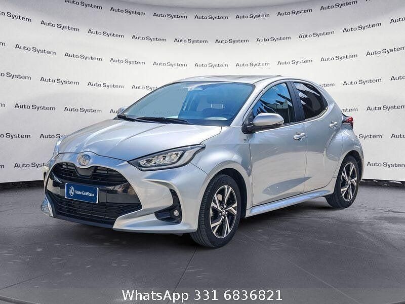 Usata Toyota Yaris Hybrid Trend 116 CV (85 kW) 2024 Grigio Utilitaria