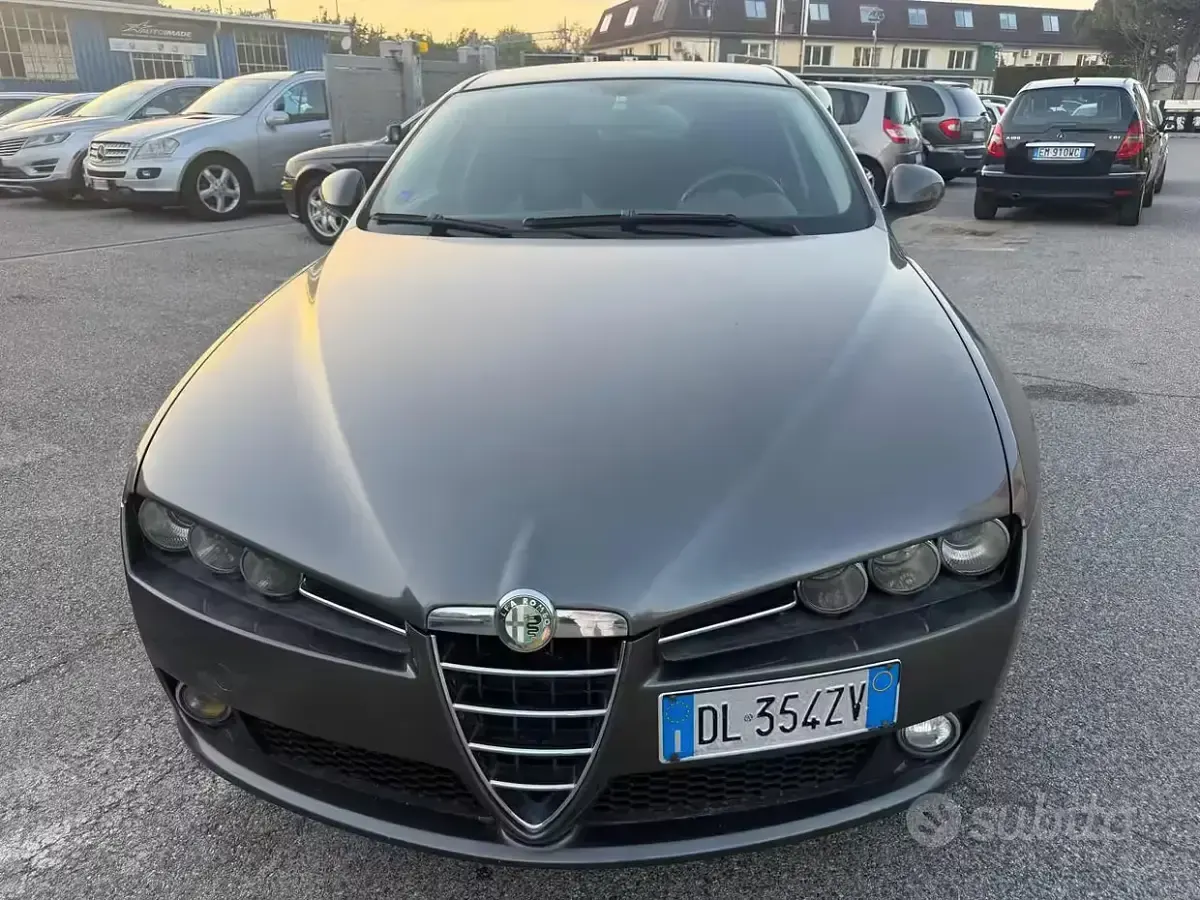 Usata Alfa Romeo 159 150 CV (110 kW) 2007 Grigio Station wagon