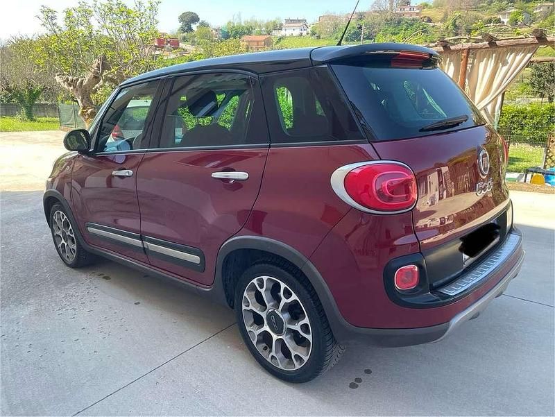 Usata Fiat 500L Trekking 105 CV (77 kW) 2013 Rosso Monovolume