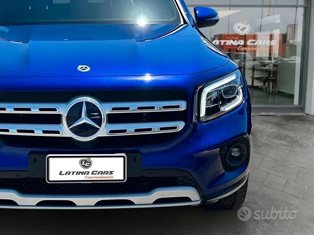 Usata Mercedes GLB200 150 CV (110 kW) 2021 Blu/azzurro SUV