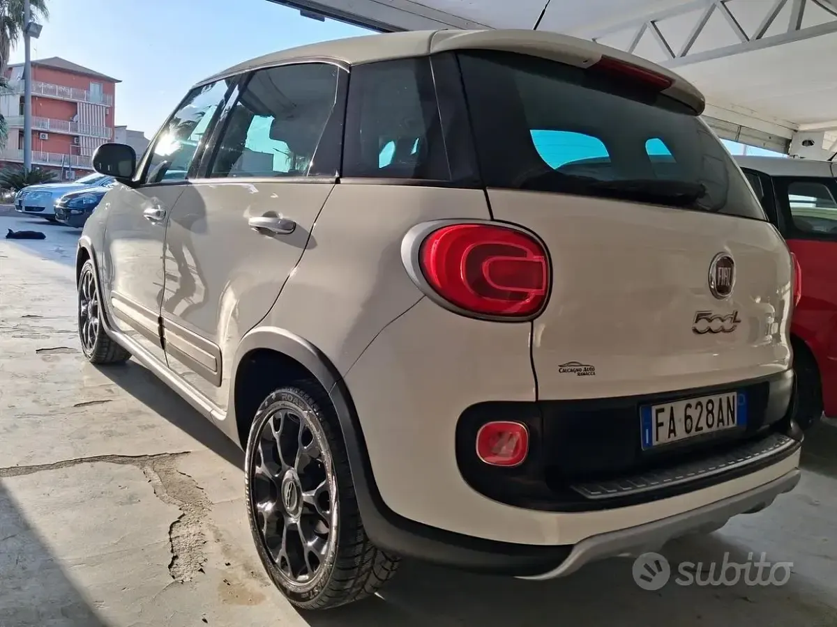 Usata Fiat 500L Trekking 105 CV (77 kW) 2015 Bianco Monovolume