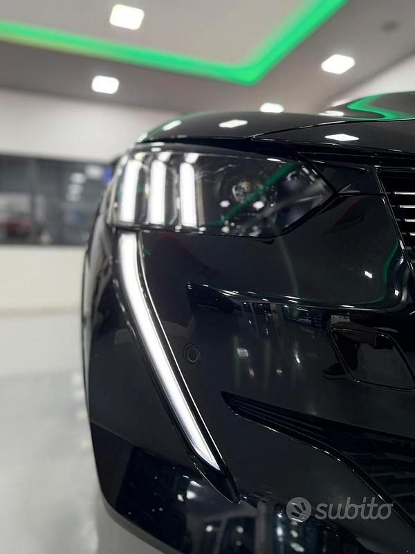 Usata Peugeot 208 GT 101 CV (74 kW) 2022 Nero Utilitaria