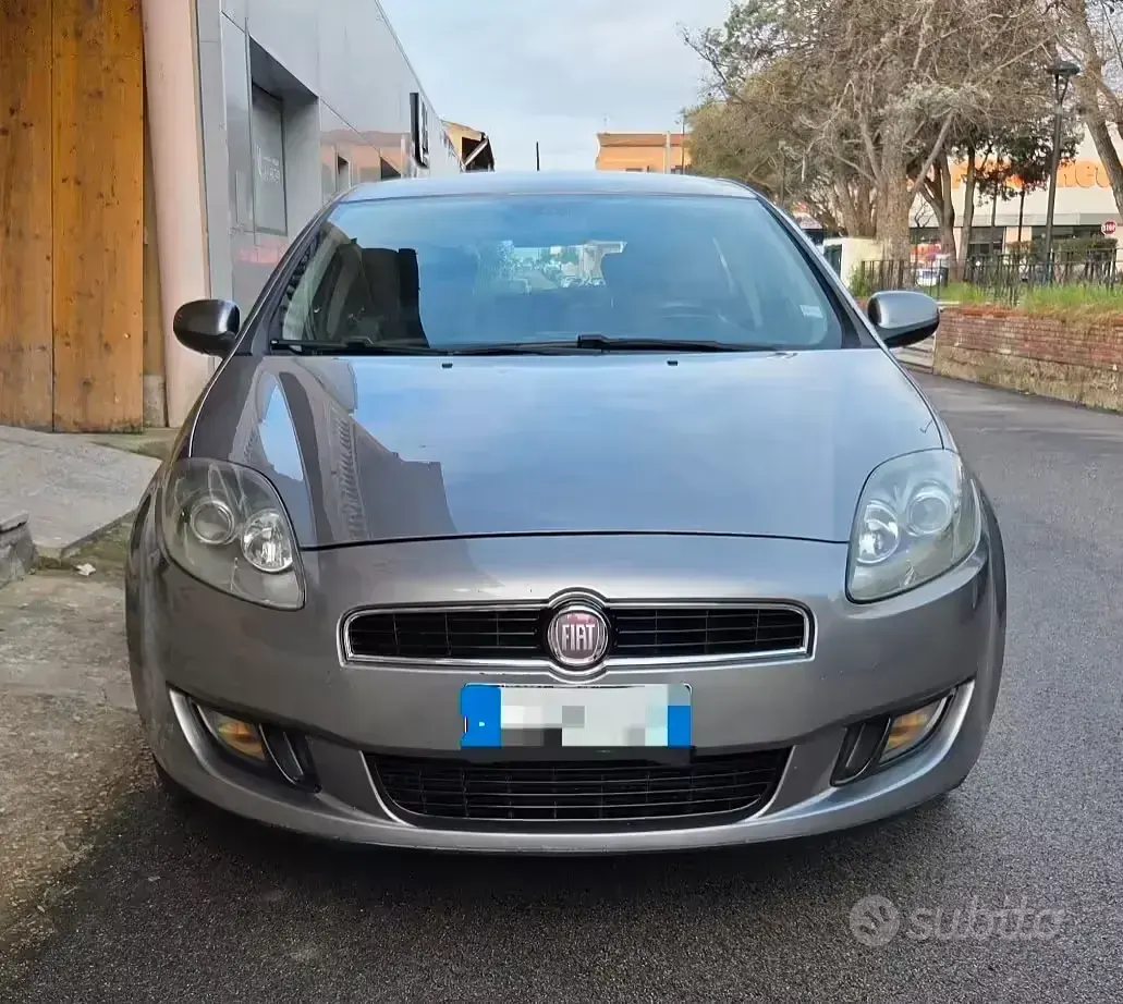 Usata Fiat Bravo Anniversary 120 CV (88 kW) 2012 Grigio Utilitaria