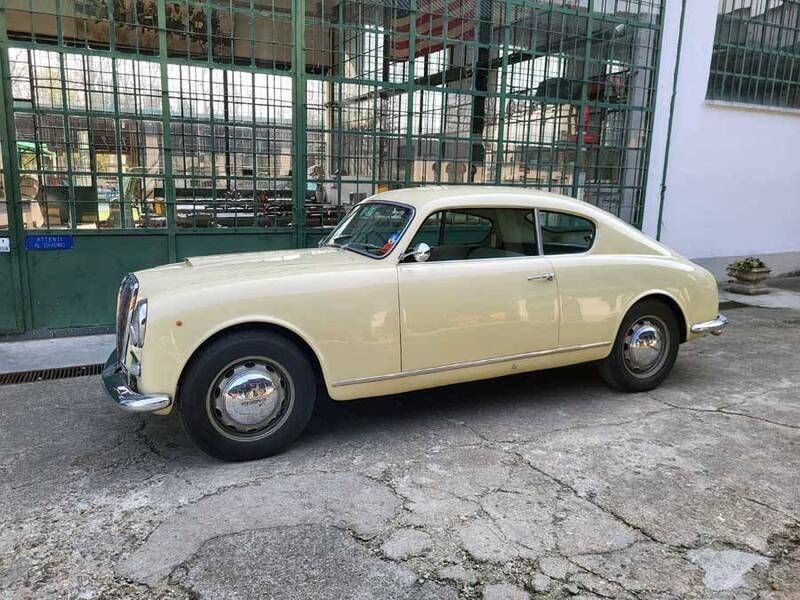 Beige Usata 1954 Lancia Aurelia Coupé | 160.000 € - Immagine 1/4