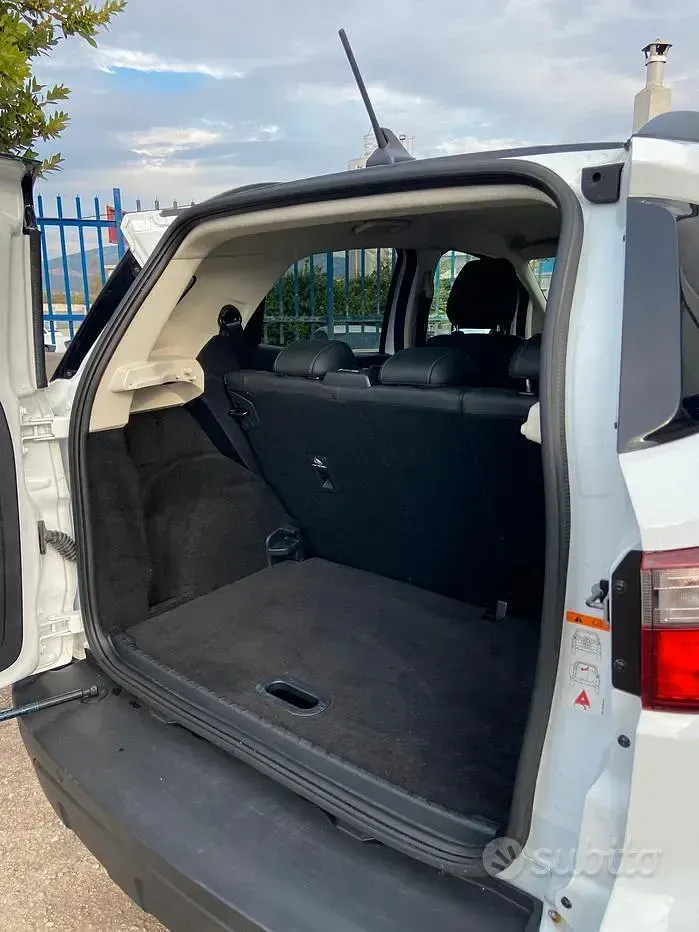 Usata Ford Ecosport 125 CV (91 kW) 2022 Bianco SUV