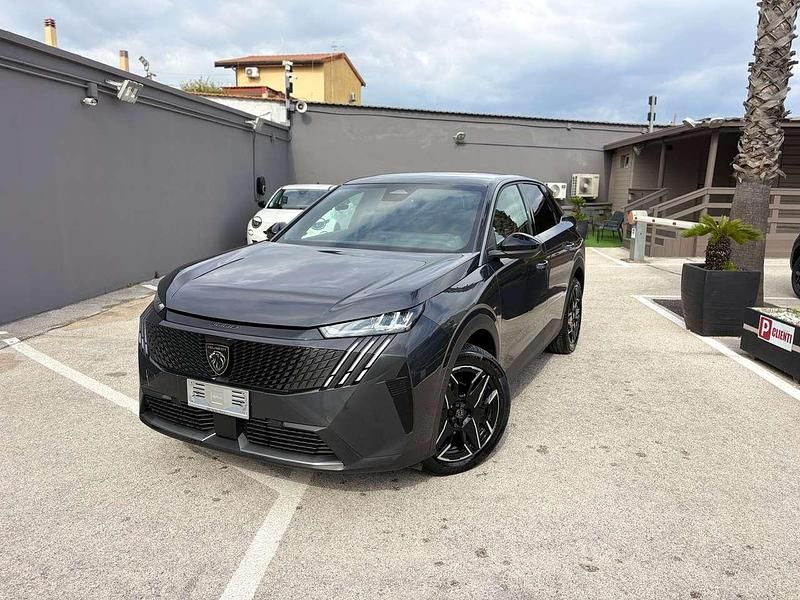 Usata Peugeot 3008 Allure 136 CV (100 kW) 2026 Grigio SUV
