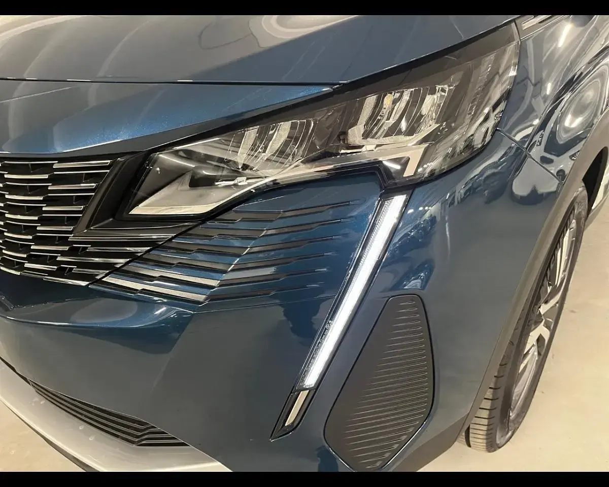 Usata Peugeot 5008 Allure 131 CV (96 kW) 2025 Blu SUV