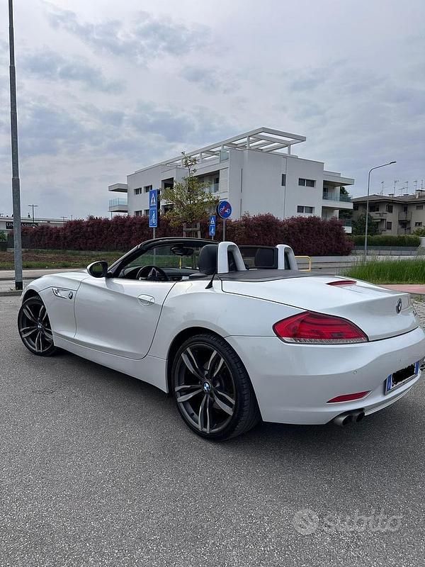 Usata BMW Z4 156 CV (114 kW) 2015 Bianco Cabrio