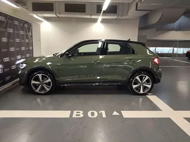 Nuova Audi A1 Ambiente 116 CV (85 kW) 2025 Verde SUV