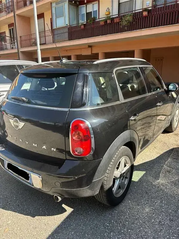 Usata Mini Countryman 90 CV (66 kW) 2011 Nero SUV