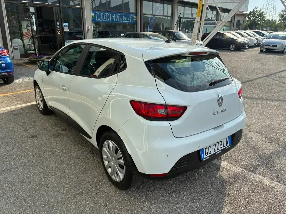 Usata Renault Clio IV 73 CV (53 kW) 2015 Bianco Berlina