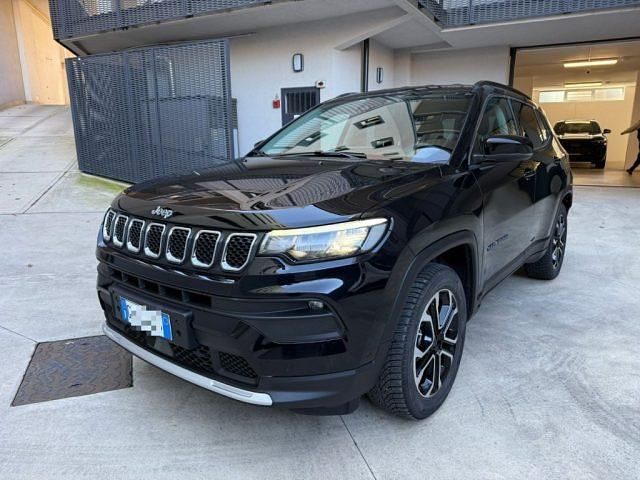 Nero Usata 2022 Jeep Compass Limited SUV | 21.990 € (Buon prezzo) - Immagine 1/4