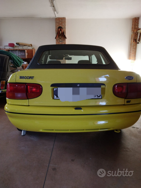 Usato 1995 Ford Escort Cabriolet Benzin (11.500 €)